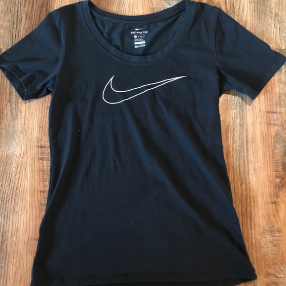 Nike T-shirt Size Extra Small - Picture 2 of 5
